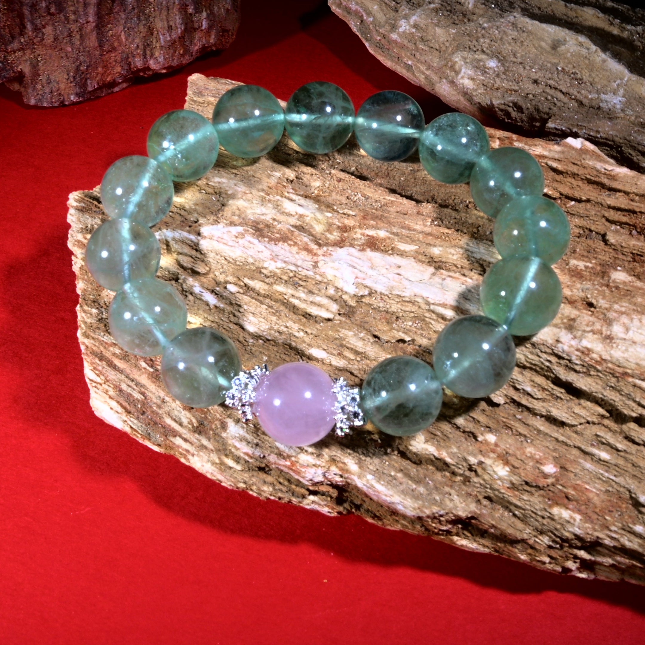 Emerald Valor: Lady Liang's Harmony Bracelet
